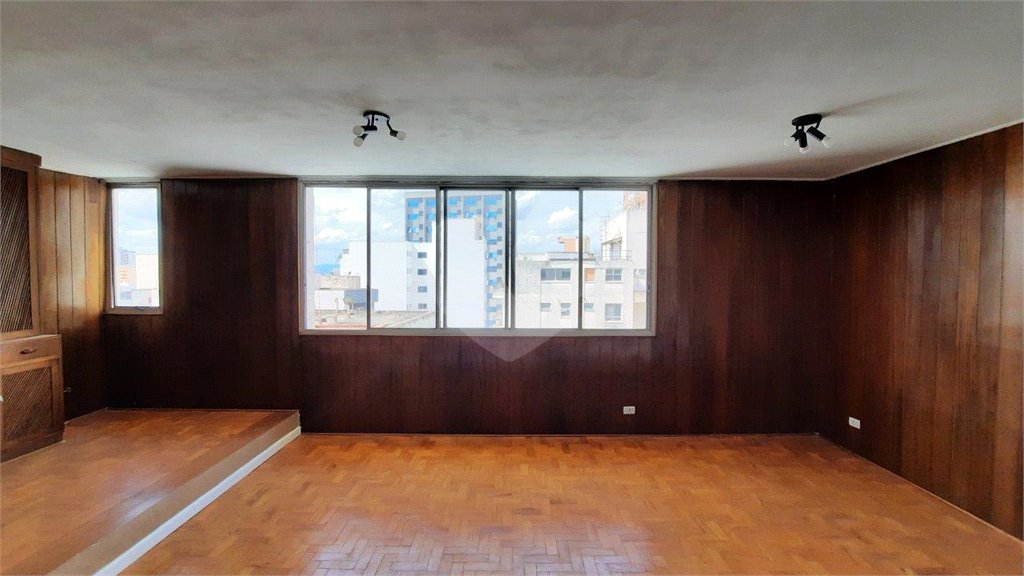 Apartamento à venda com 3 quartos, sendo 1 suíte, em Santa Cecília, São Paulo, SP