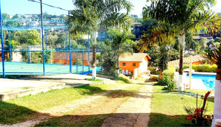 Chácara para alugar com 5 quartos, sendo 3 suítes,  em Jardim Estância Brasil, Atibaia, SP