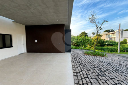 Casa à venda com 4 suítes no condomínio Terras de Santa Tereza, Itupeva - SP