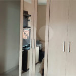 Sobrado à venda com 3 quartos, sendo 1 suíte, em Vila Constança, São Paulo, SP