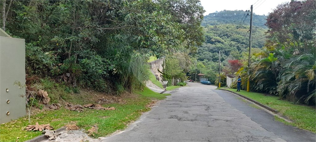 Terreno à venda no condomínio Alpes da Cantareira, Mairiporã - SP