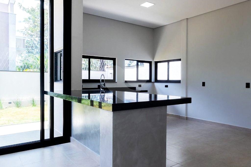 Casa à venda com 3 suítes no condomínio Belvedere I, Votorantim - SP