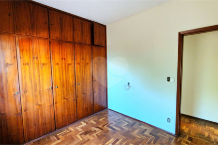 Casa à venda com 3 quartos, sendo 1 suíte, no Centro, Araraquara, SP