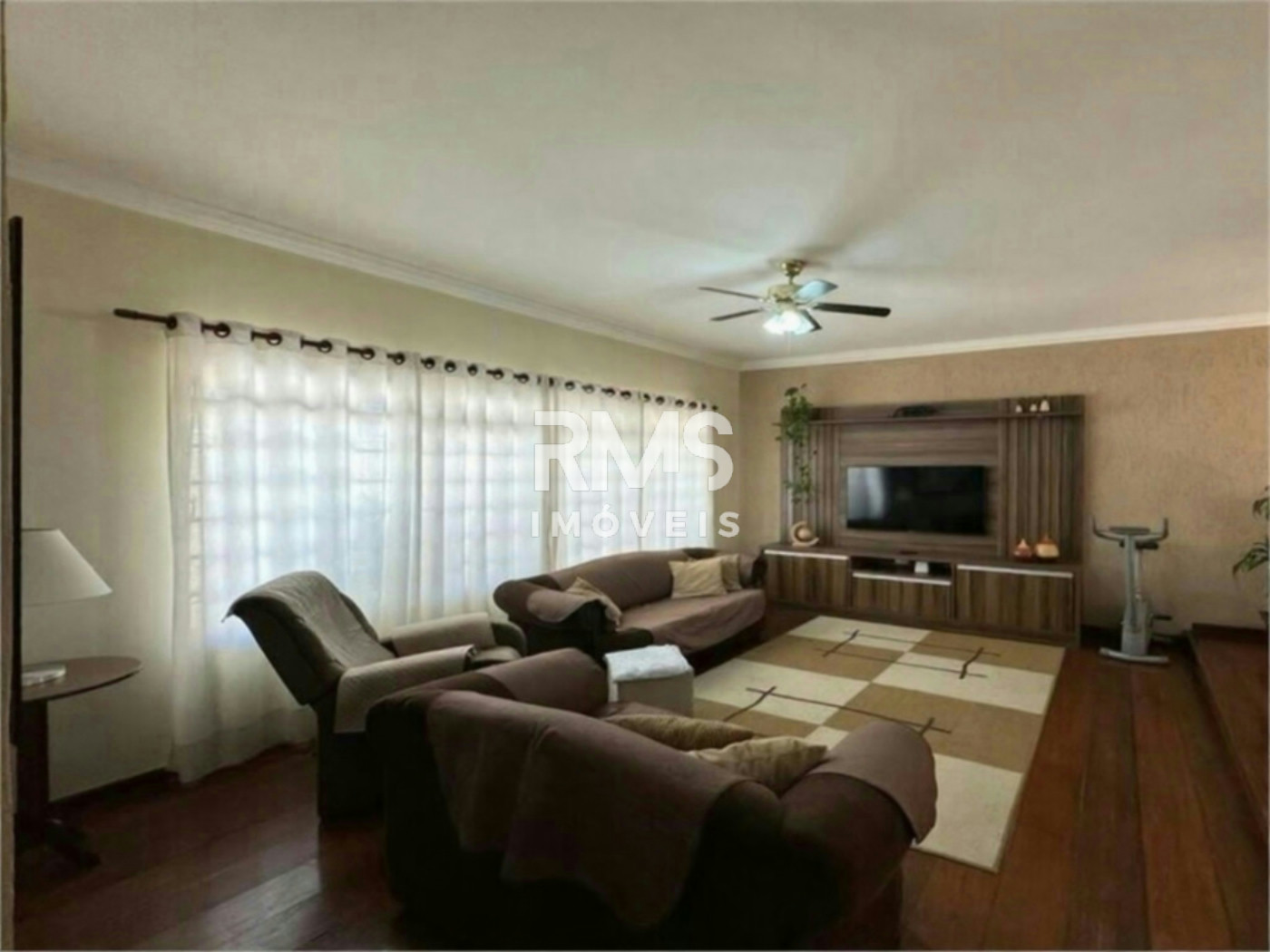Casa à venda com 4 quartos, sendo 1 suíte,  no Brasil, Itu, SP