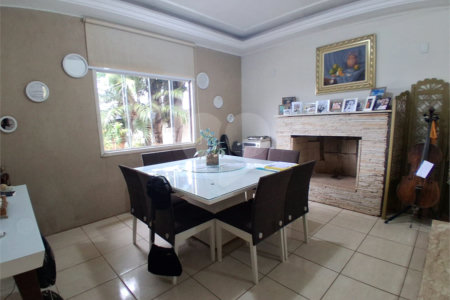Casa à venda com 2 suítes em Vila Progresso, Itapetininga, SP