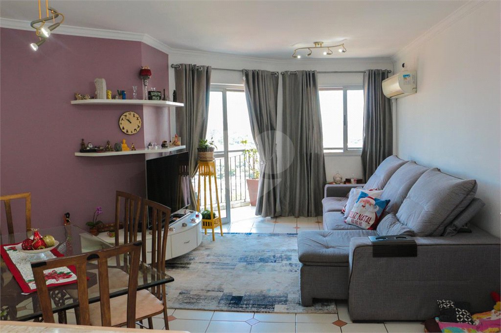 Apartamento à venda com 3 quartos, sendo 1 suíte, em Vila Gomes, São Paulo, SP