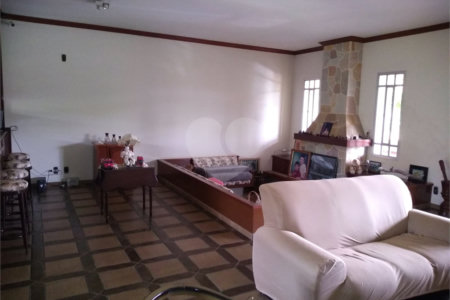 Chácara à venda com 5 quartos, sendo 3 suítes, em Chácaras São Bento, Valinhos, SP