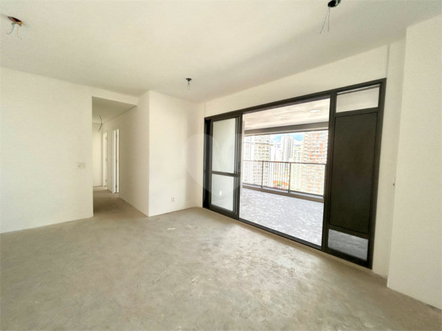 Apartamento à venda com 3 suítes em Brooklin, São Paulo, SP