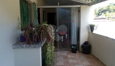 Casa Térrea à venda com 2 quartos no Centro, Nazaré Paulista, SP