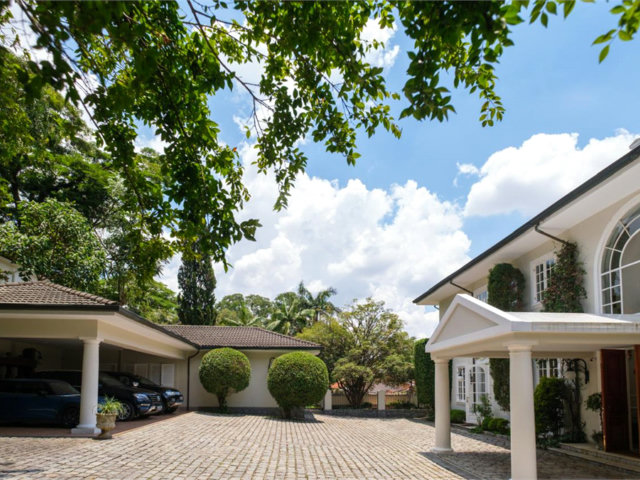 Casa à venda com 5 suítes no condomínio Chácara Flora, São Paulo - SP
