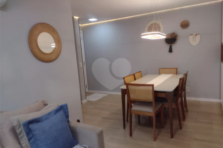 Apartamento à venda com 3 quartos, sendo 1 suíte,  em Campo Grande, São Paulo, SP