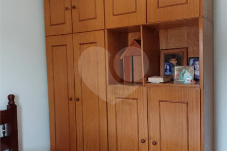 Sobrado à venda com 3 quartos, sendo 1 suíte,  em Vila Santo Estéfano, São Paulo, SP