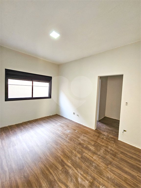Casa à venda com 3 quartos, sendo 1 suíte, no condomínio Reserva do Vale, Caçapava - SP
