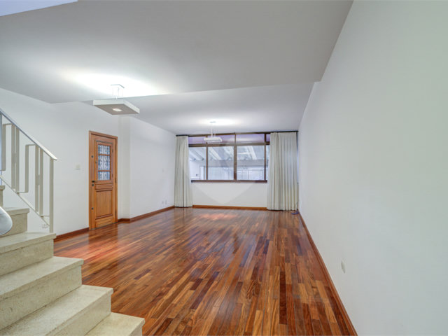 Sobrado à venda com 3 quartos, sendo 1 suíte,  em Jardim Petrópolis, São Paulo, SP