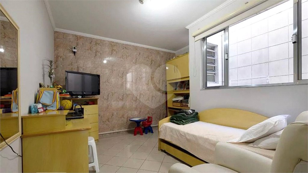 Sobrado à venda com 4 quartos, sendo 2 suítes,  em Vila Pompéia, São Paulo, SP