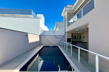 Casa à venda com 3 suítes no condomínio Campos do Conde, Sorocaba - SP