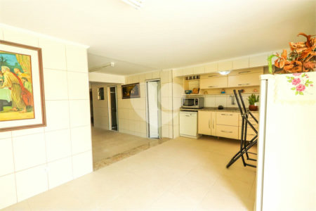 Casa à venda com 4 quartos, sendo 1 suíte, em Jardim Franca, São Paulo, SP