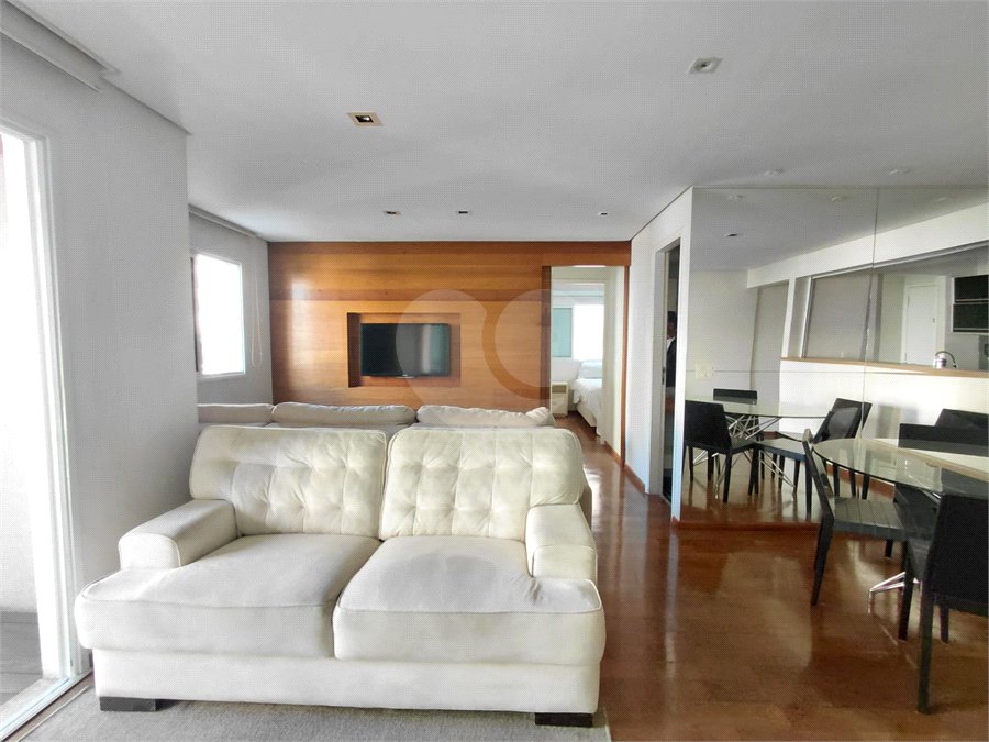 Apartamento à venda com 3 quartos, sendo 1 suíte,  em Vila Romana, São Paulo, SP