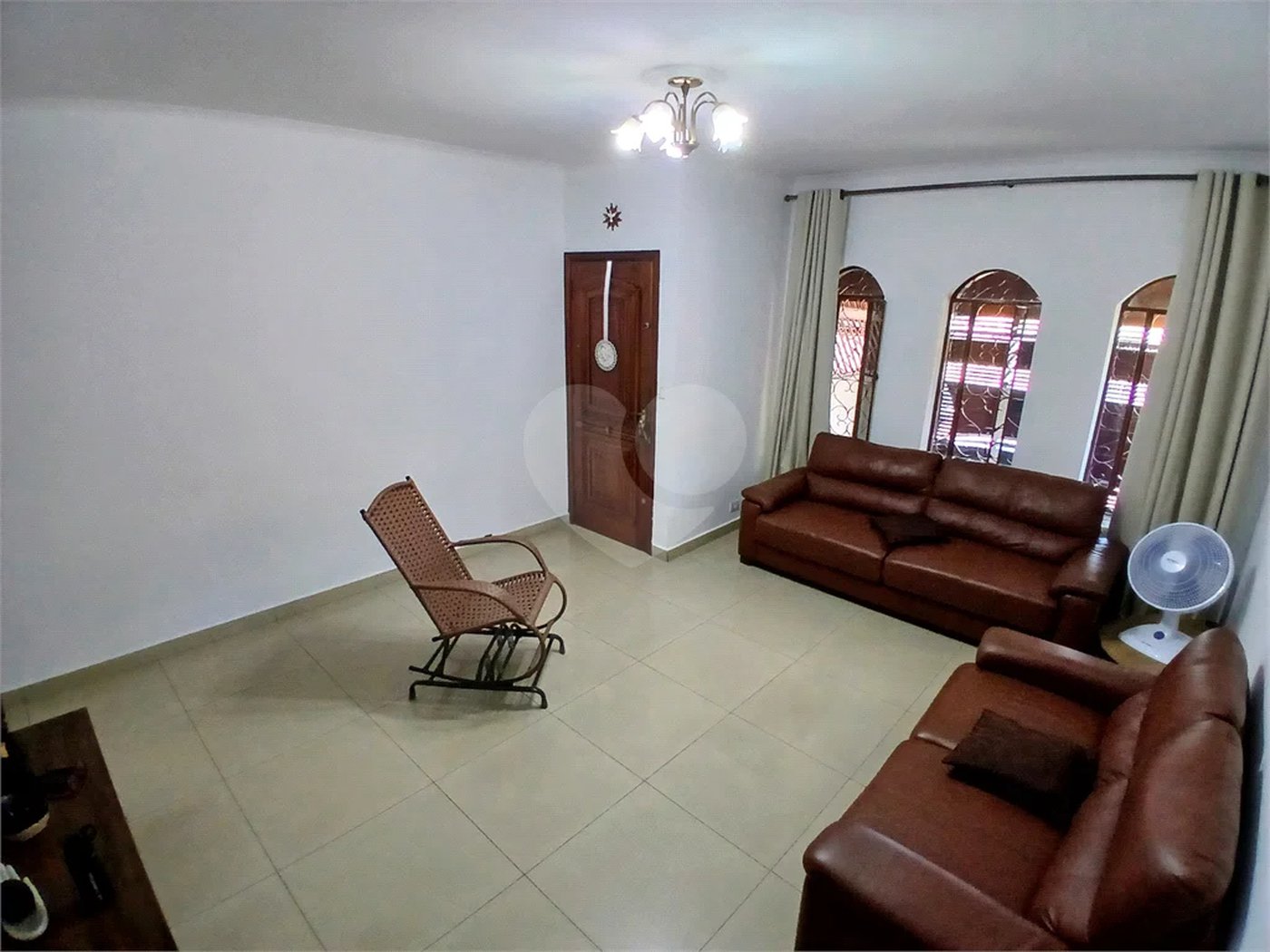 Sobrado à venda com 3 quartos, sendo 1 suíte,  em Tremembé, São Paulo, SP