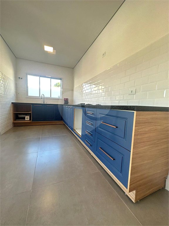 Sobrado à venda com 3 quartos, sendo 1 suíte, em Jardim do Lago, Atibaia, SP