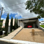 Casa à venda com 3 quartos, sendo 1 suíte, no condomínio Parque do Varvito, Itu - SP