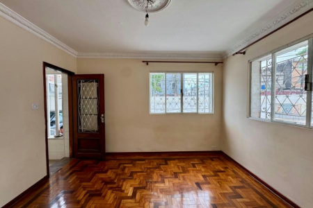 CASA AMPLA COM QUINTAL  150m² - 1.799.000,00 - Aparecida - Santos/SP