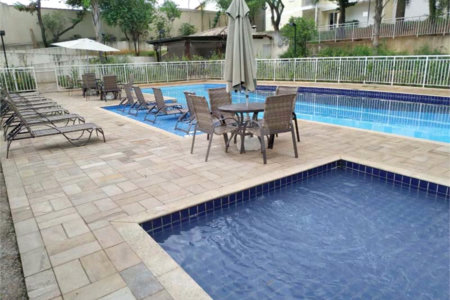 Apartamento à venda com 3 quartos, sendo 1 suíte,  em Vila Paulo Silas, São Paulo, SP