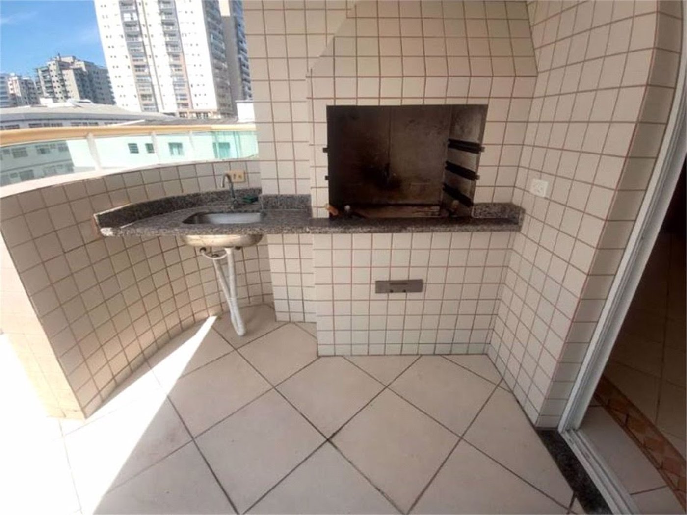 Apartamento Residencial à venda, Tupi, Praia Grande - AP0815.