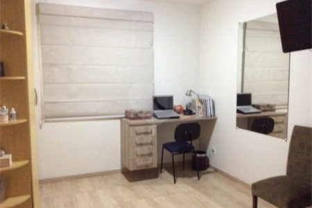 Apartamento à venda com 3 quartos, sendo 1 suíte,  em Vila Progredior, São Paulo, SP