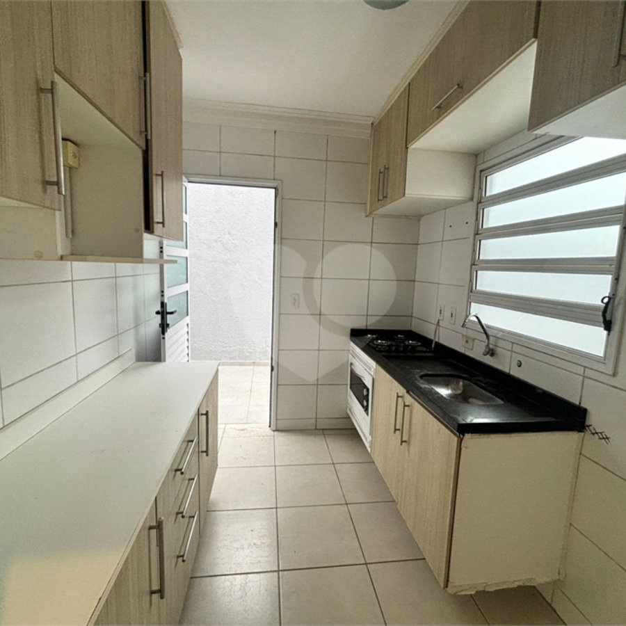Casa de Vila à venda com 2 quartos, sendo 1 suíte, em Conjunto Residencial Jardim Villagio Torino, Sorocaba, SP