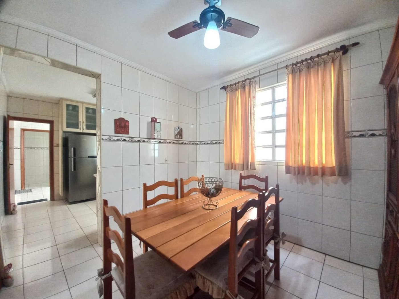 Belíssimo Apartamento de Frente, 3 Quartos, com Garagem Fechada, à Venda no Marapé – Santos/SP