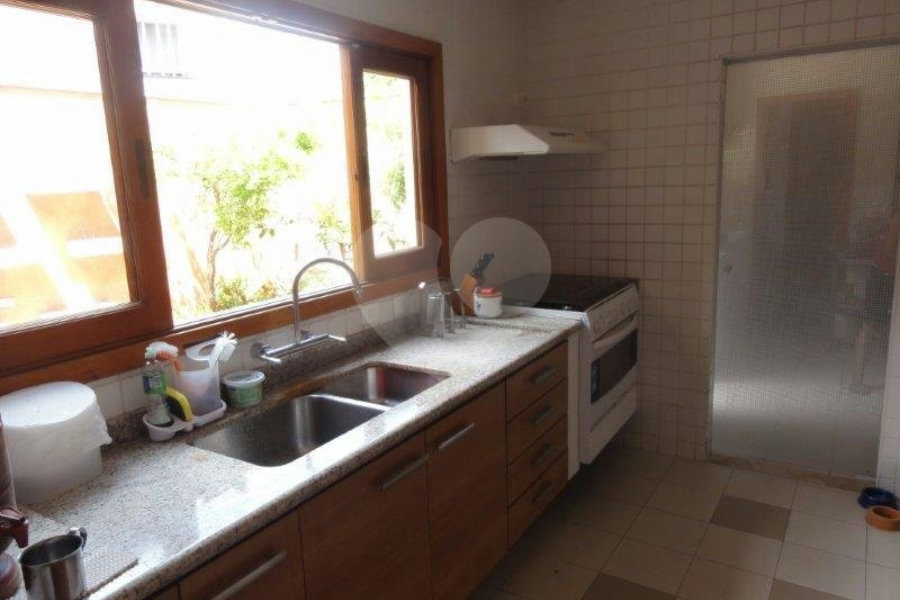 Sobrado à venda com 3 quartos, sendo 1 suíte, em Jardim São Paulo(zona Norte), São Paulo, SP