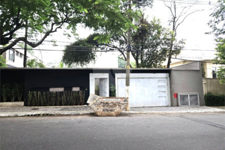 Casa à venda com 4 suítes no condomínio Venezia, São Paulo - SP