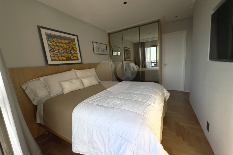 Elegância e Praticidade na Vila Madalena: Apartamento de 84 m² com 3 Dormitórios e 2 Vagas!