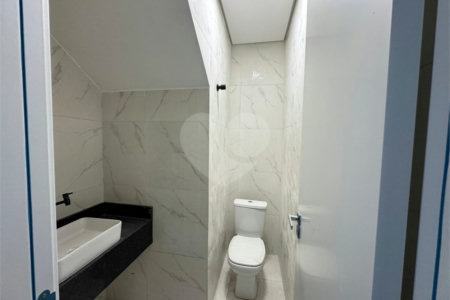 Casa em condomínio à venda com 3 quartos, sendo 1 suíte,  em Vila Alpina, São Paulo, SP