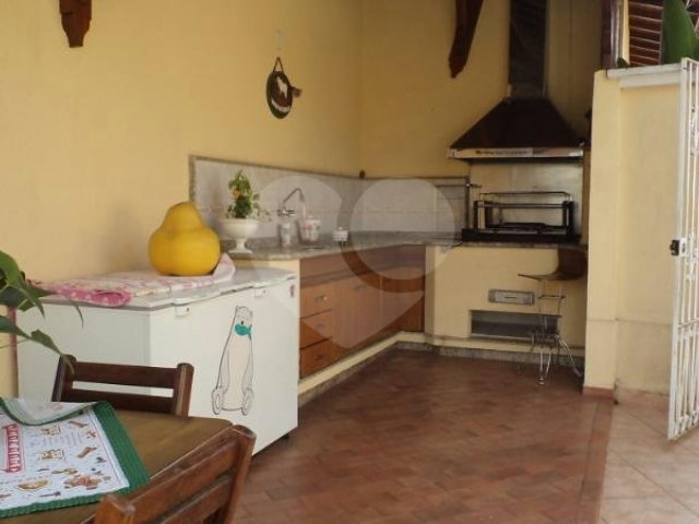 Casa à venda com 3 quartos, sendo 1 suíte,  no condomínio City Campo Grande, São Paulo - SP
