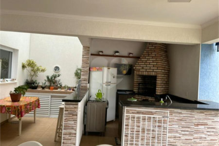 Sobrado à venda com 3 suítes em Cidade Nova I, Indaiatuba, SP