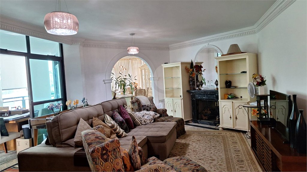 Apartamento à venda com 3 suítes em Pacaembu, São Paulo, SP