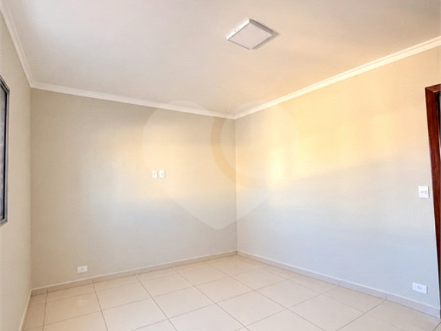 Sobrado à venda com 2 quartos, sendo 1 suíte,  em Vila Mazzei, São Paulo, SP