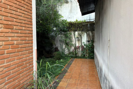 Sobrado à venda com 3 suítes em Mirandópolis, São Paulo, SP