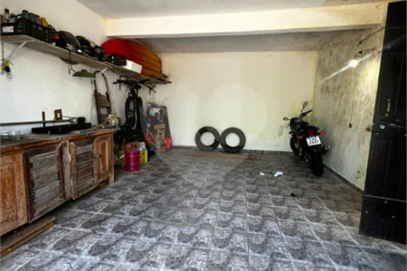 Casa à venda com 3 quartos, sendo 1 suíte, no Centro, Guararema, SP