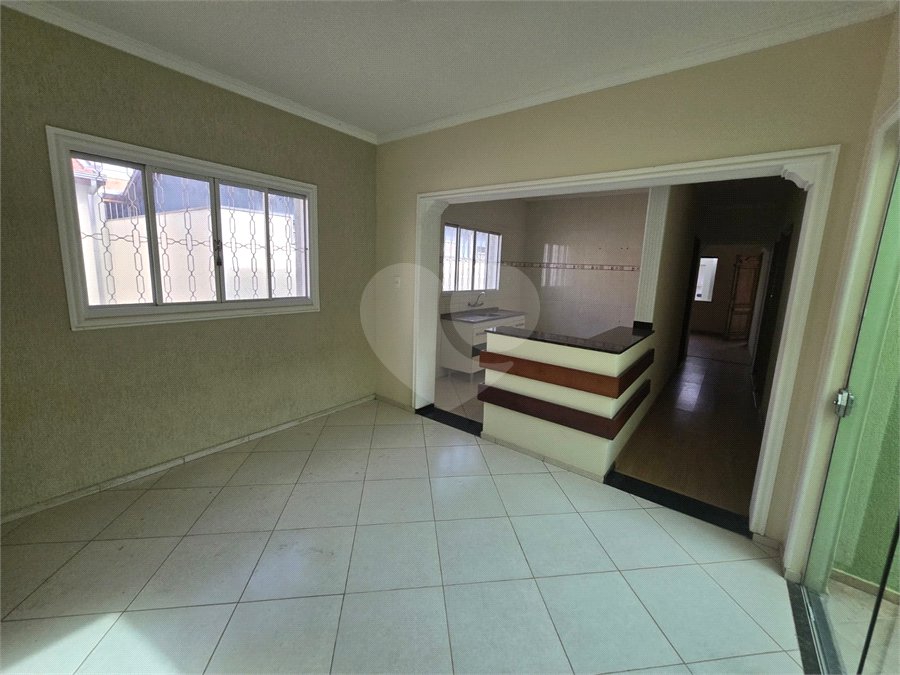 Casa à venda com 3 quartos em Vila Aparecida, Itapetininga, SP