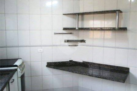 Casa à venda com 3 quartos, sendo 1 suíte, em Vila Nova Carolina, São Paulo, SP