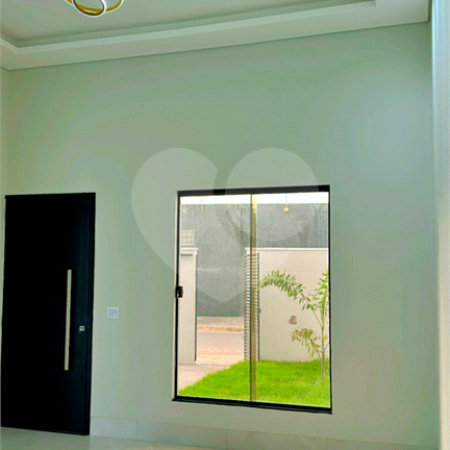 Casa à venda com 3 quartos, sendo 1 suíte, em Jardim das Palmeiras, Cuiabá, MT