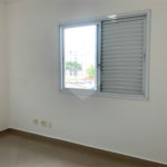 Sobrado à venda com 4 quartos, sendo 1 suíte, em Vila Campo Grande, São Paulo, SP