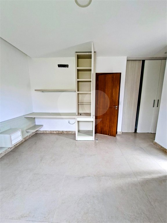 Casa à venda com 3 quartos, sendo 2 suítes, em Orla Norte, Porto Seguro, BA