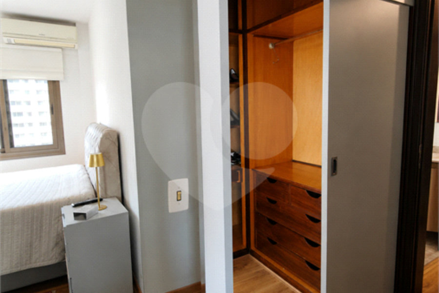 Apartamento para alugar com 3 quartos, sendo 1 suíte, em Morumbi, São Paulo, SP