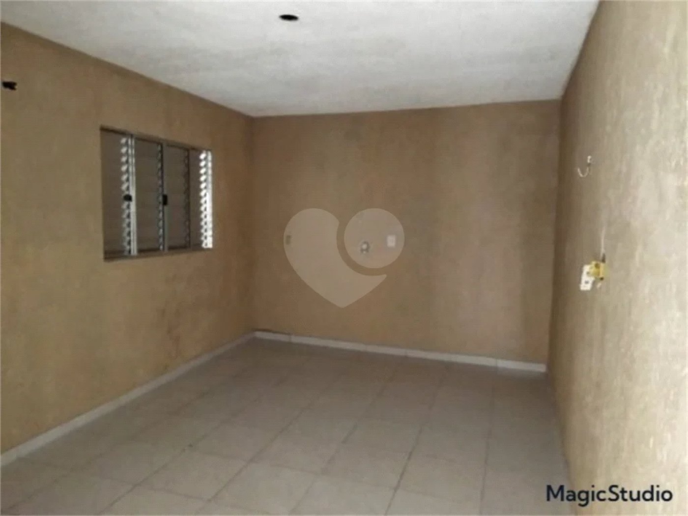 Galpão com 409m² , 10 vagas de garagem , 3 banheiros , 3 salas , à venda na Moóca.