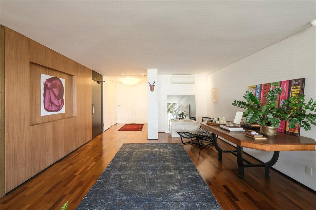 Apartamento para alugar com 3 quartos, sendo 1 suíte, em Pinheiros, São Paulo, SP