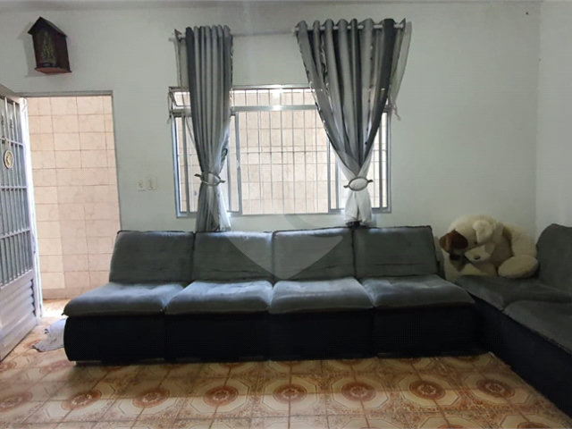 Sobrado à venda com 2 quartos em Jardim Bela Vista, Guarulhos, SP